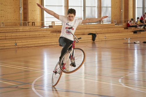 Kunstrad-Junior*innen bestreiten Landeswettkampf 